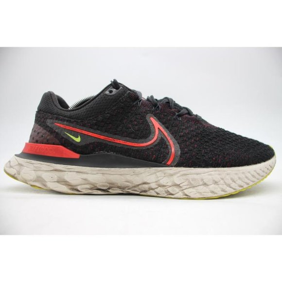 Nike React Infinity Run Flyknit 3 Men's Size 12 Black Volt Siren Red Sneakers - Picture 1 of 10